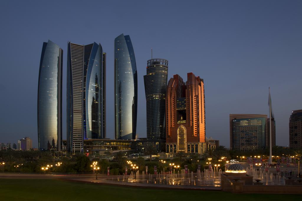 Bab Al Qasr Hotel