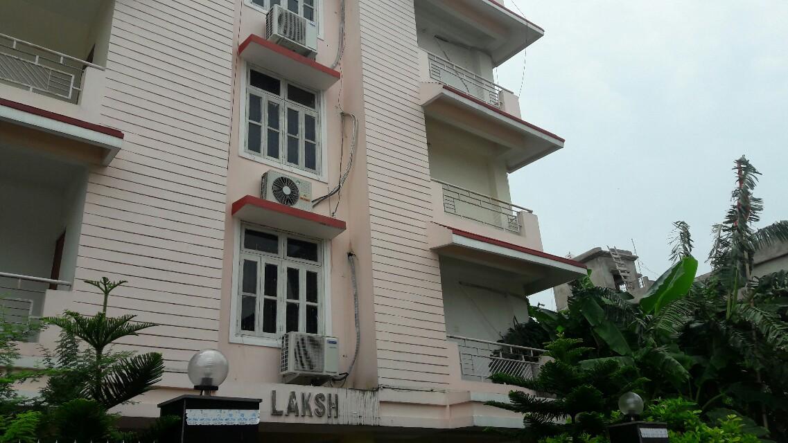 Laksh Guest House