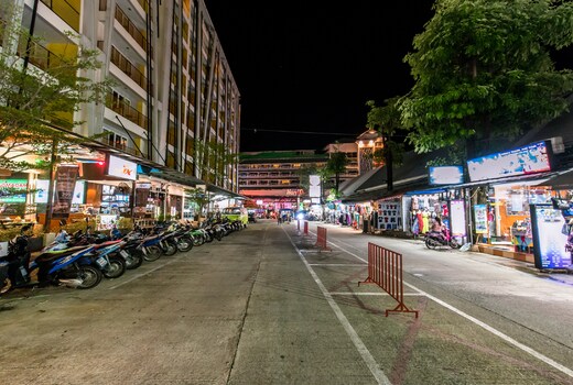 Ashlee Hub Hotel Patong