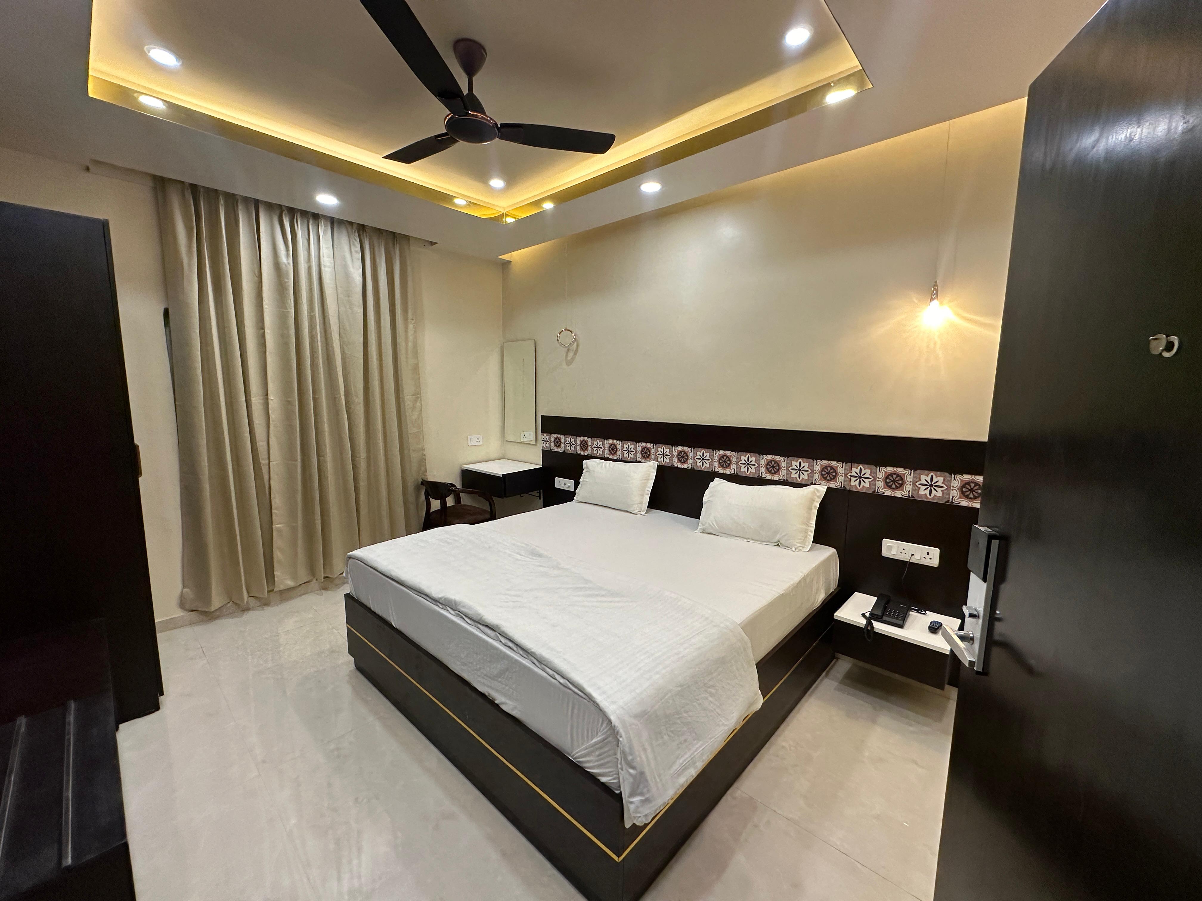 Raghuvar Inn