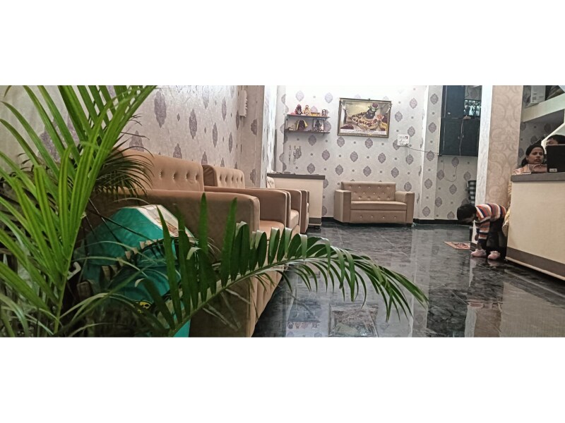 Shiv Gopal (P) Guest House