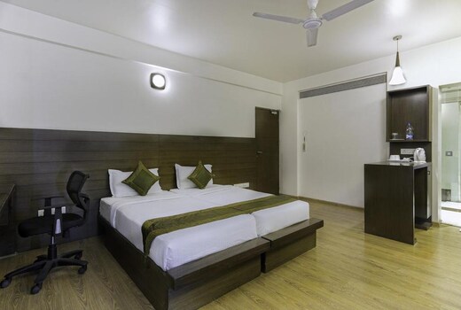 CORPORATE STAY