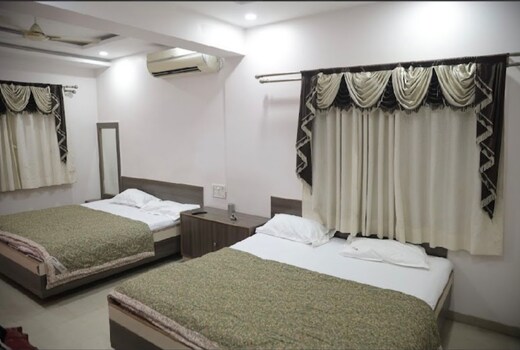 Guruprasad hotel