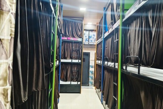 Rameshwar AC Dormitories Near Mumbai Airport