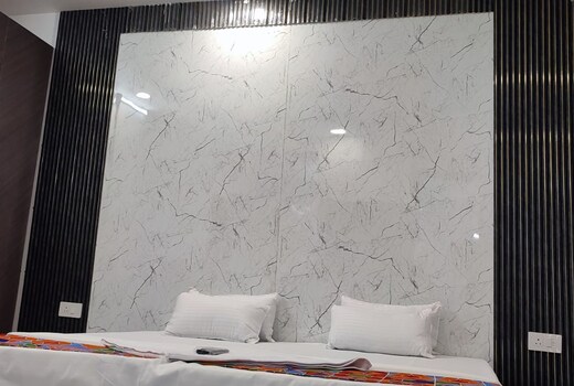 Star Hotels near Medanta Hospital