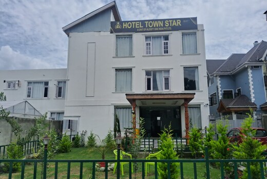 Hotel Town Star