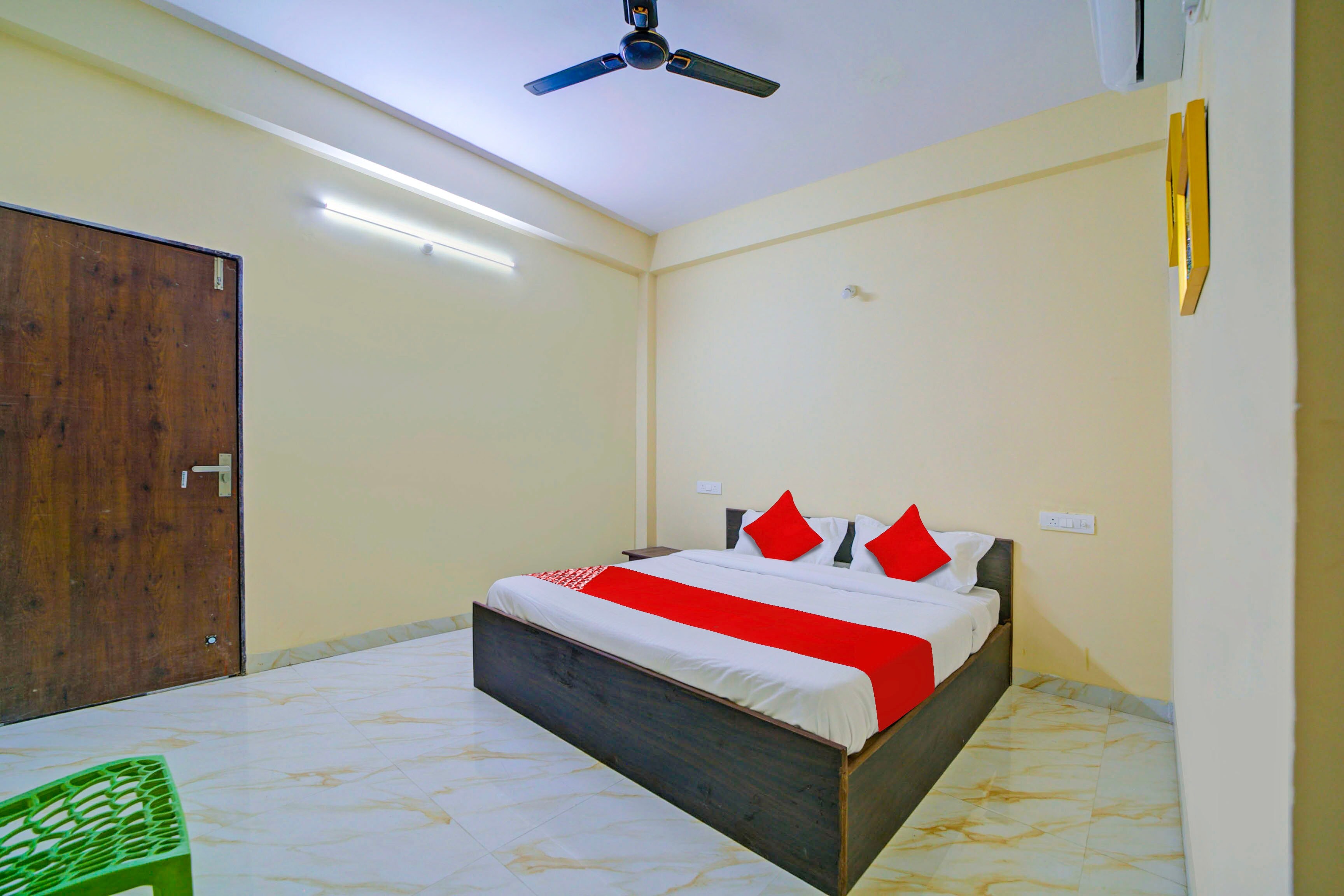 Hotel O Arohi Palace
