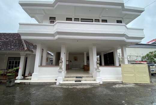 Hotel O Puri Queen Dua