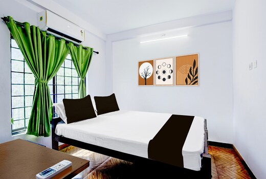 Hotel O A Star Lodge
