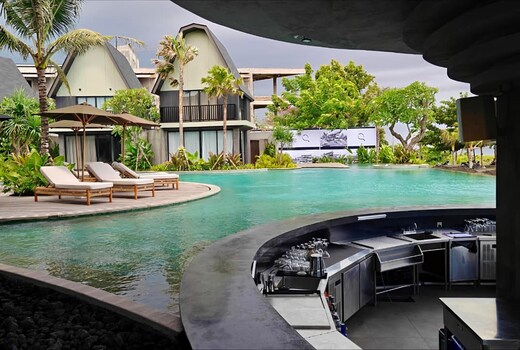 Quenzo Beach Resort
