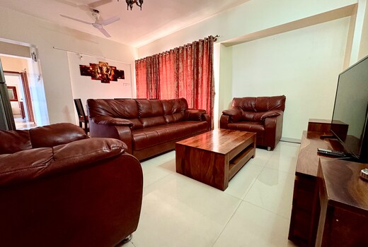 Leisurely Abode Service Apartment, Dapodi