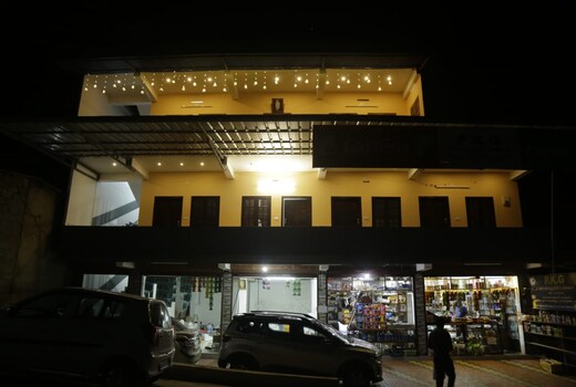 MALUS VILLA
