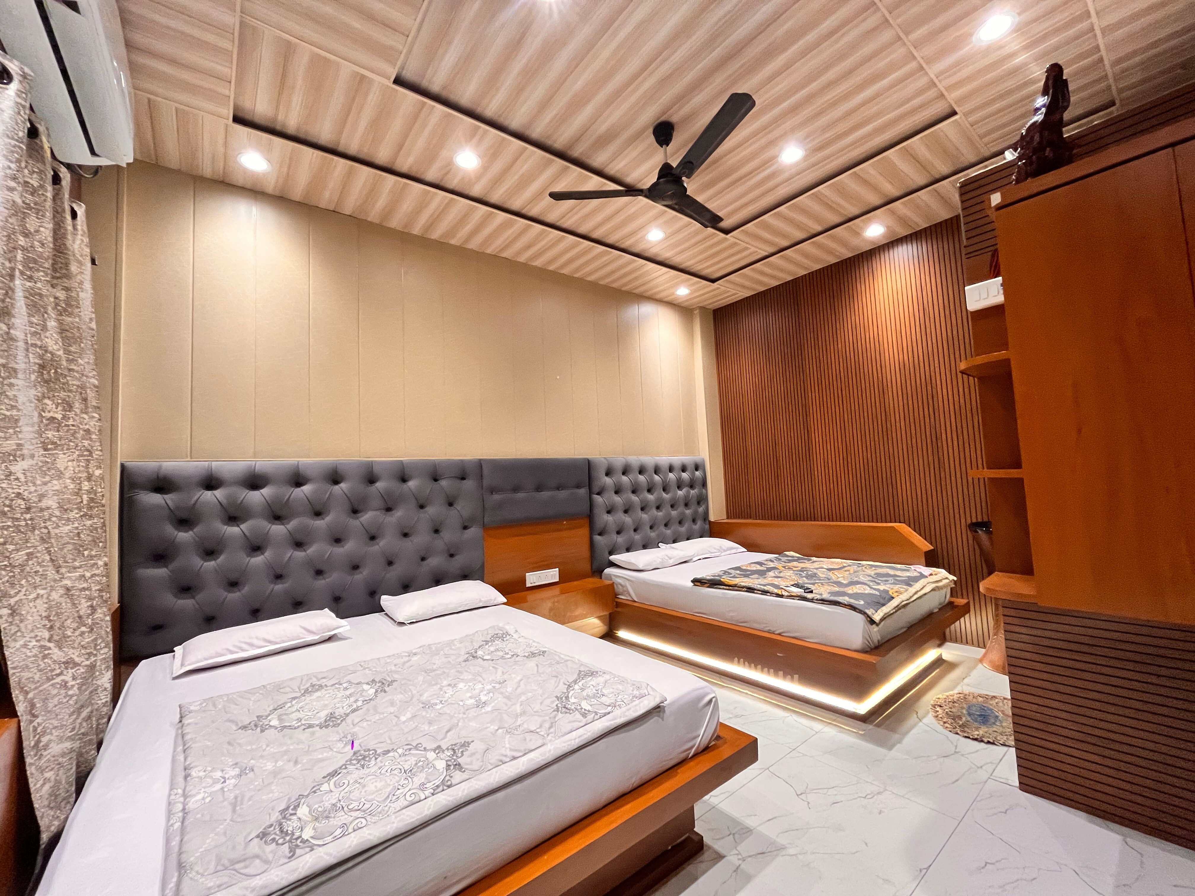 Pallav GuestHouse