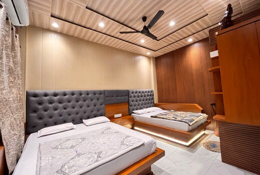Pallav GuestHouse