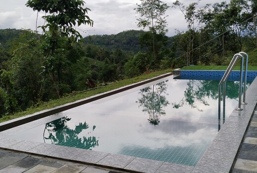 Hill Valley Spacious Homestay | Rooms & Restaurant