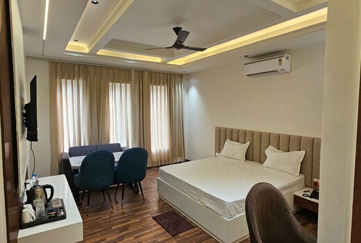Hotel Sharanga