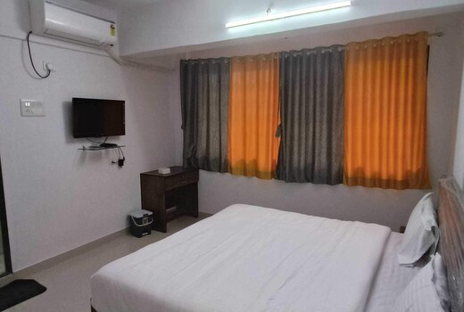 Hotel O Deluxe United Corporate Homes 2