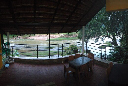 River stay homestay