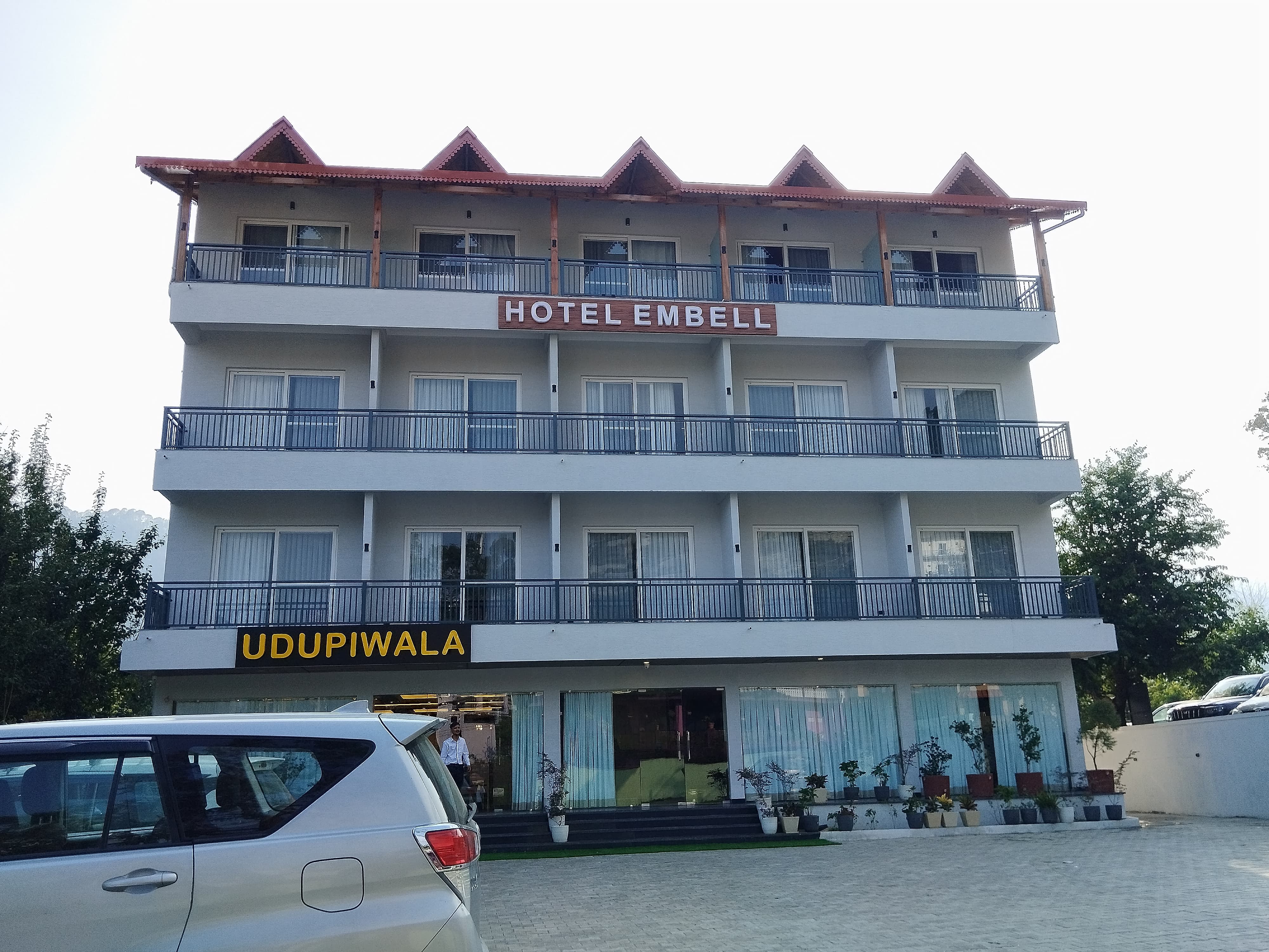 Hotel Embell
