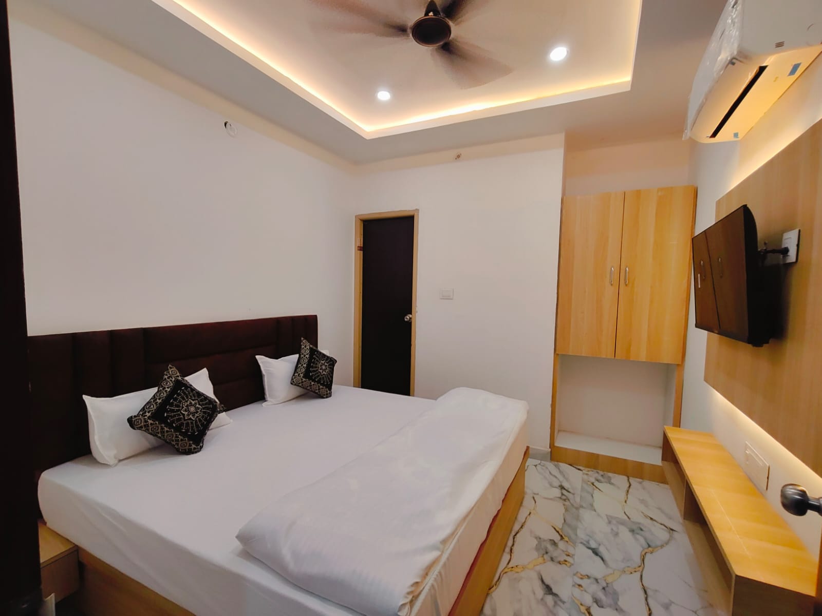 Sri Vanyam Inn