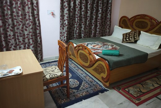 PRATIBHA HOME STAY