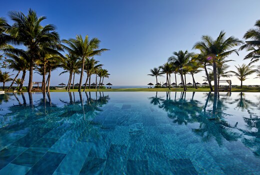 Wyndham Royal Beachfront Resort & Spa Hoi An Danang
