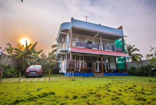 Waves Beach House
