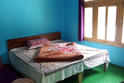 Shiva Guest house