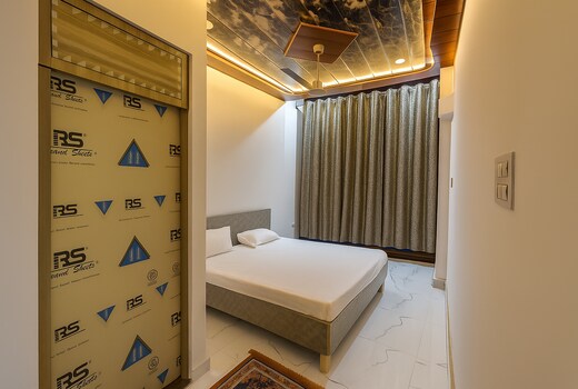 Vashistha Inn