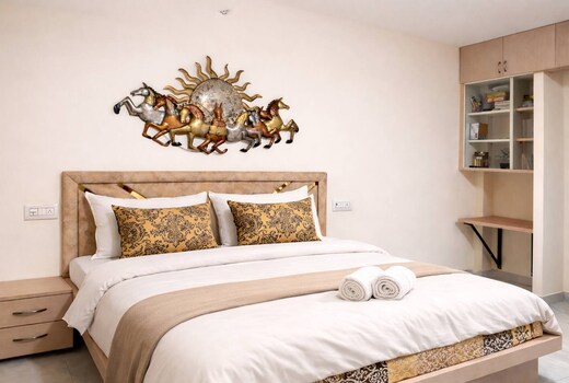 1BHK w AC Balcony Rooftop Jhula Kitchen
