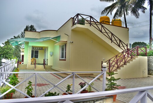 Dikshas Homestay Yelagiri
