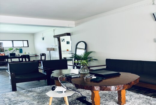 The rustic refuge | 10 min from MG Marg