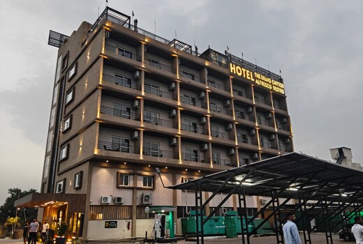Hotel The Grand Chittor