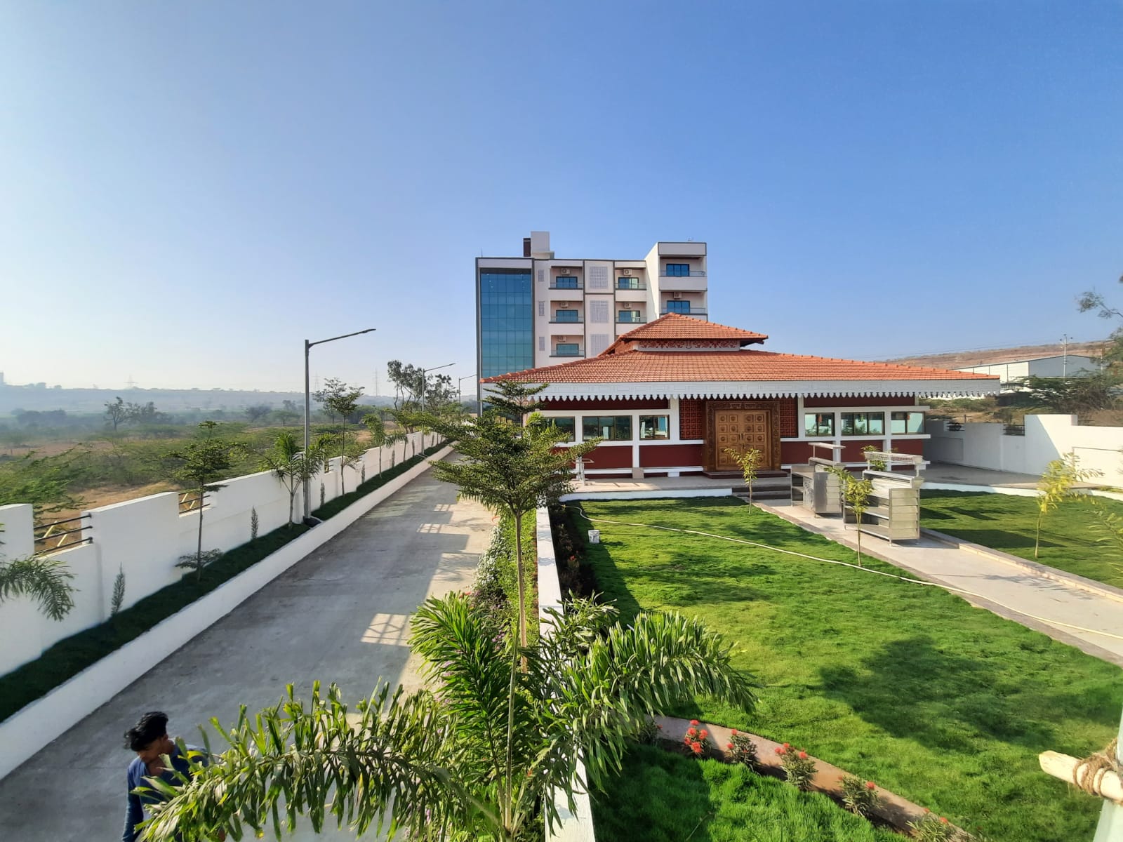 Bhigwan - Suyash Palace And Lodge
