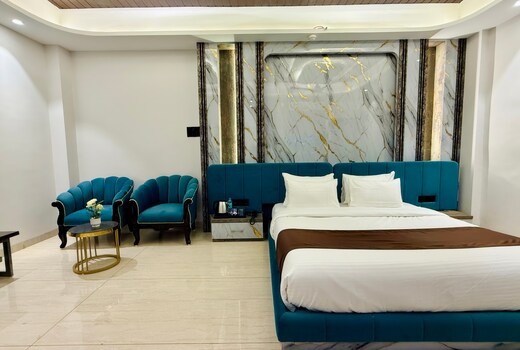 Pheonix Luxury Inn Hotel
