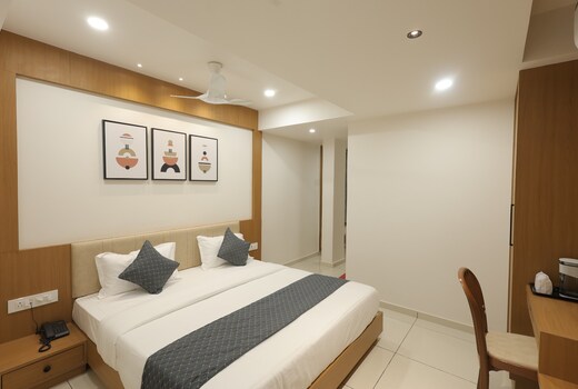 HOTEL MADHAV