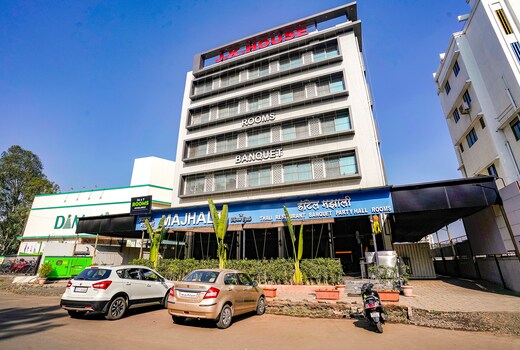 FabHotel Prime Majhali - Nr. D-Mart (30M)