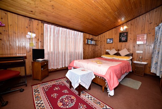 Mountain Front Homestay