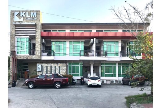 OYO 595 Klm Condotel