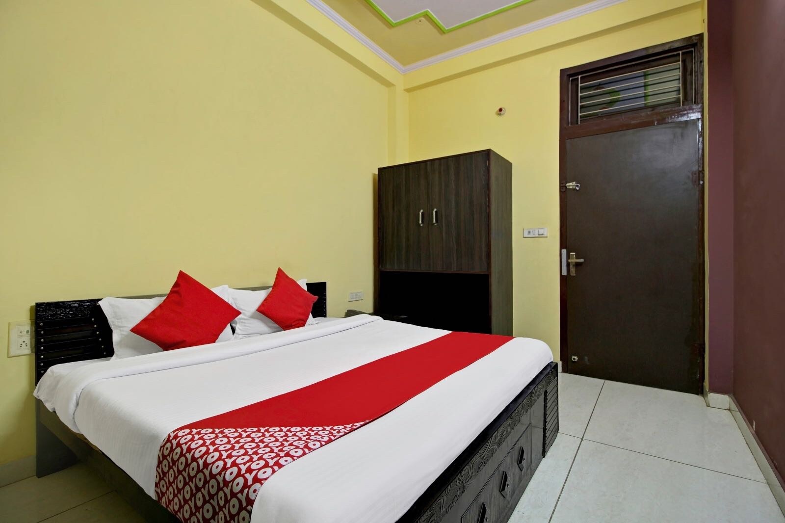 Hotel O Kanak and Restro