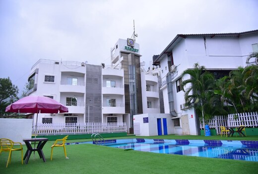 THE BLISS RESORT
