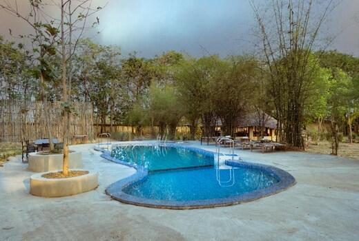 Kanha Jungle Resort