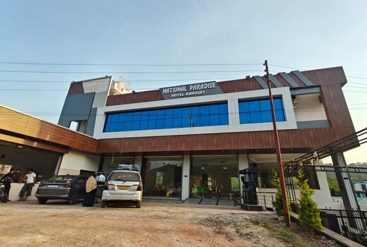 NATIONAL PARADISE HOTEL & BANQUETS