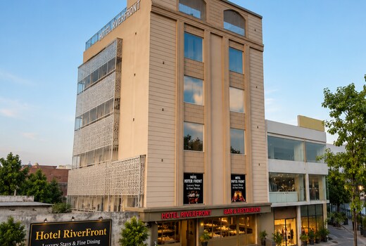 Hotel River Front
