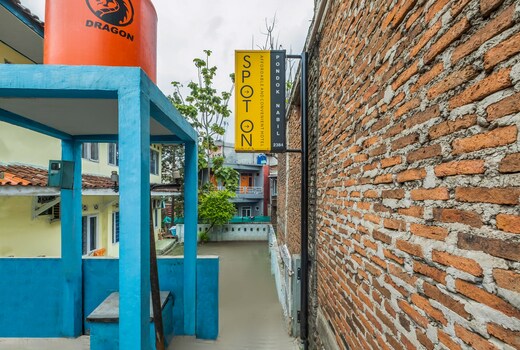Hotel O Pondok Nabil