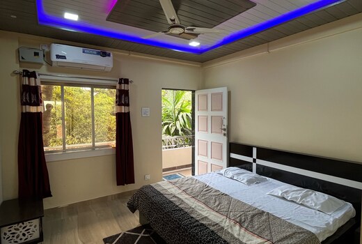 Holiday Homestay
