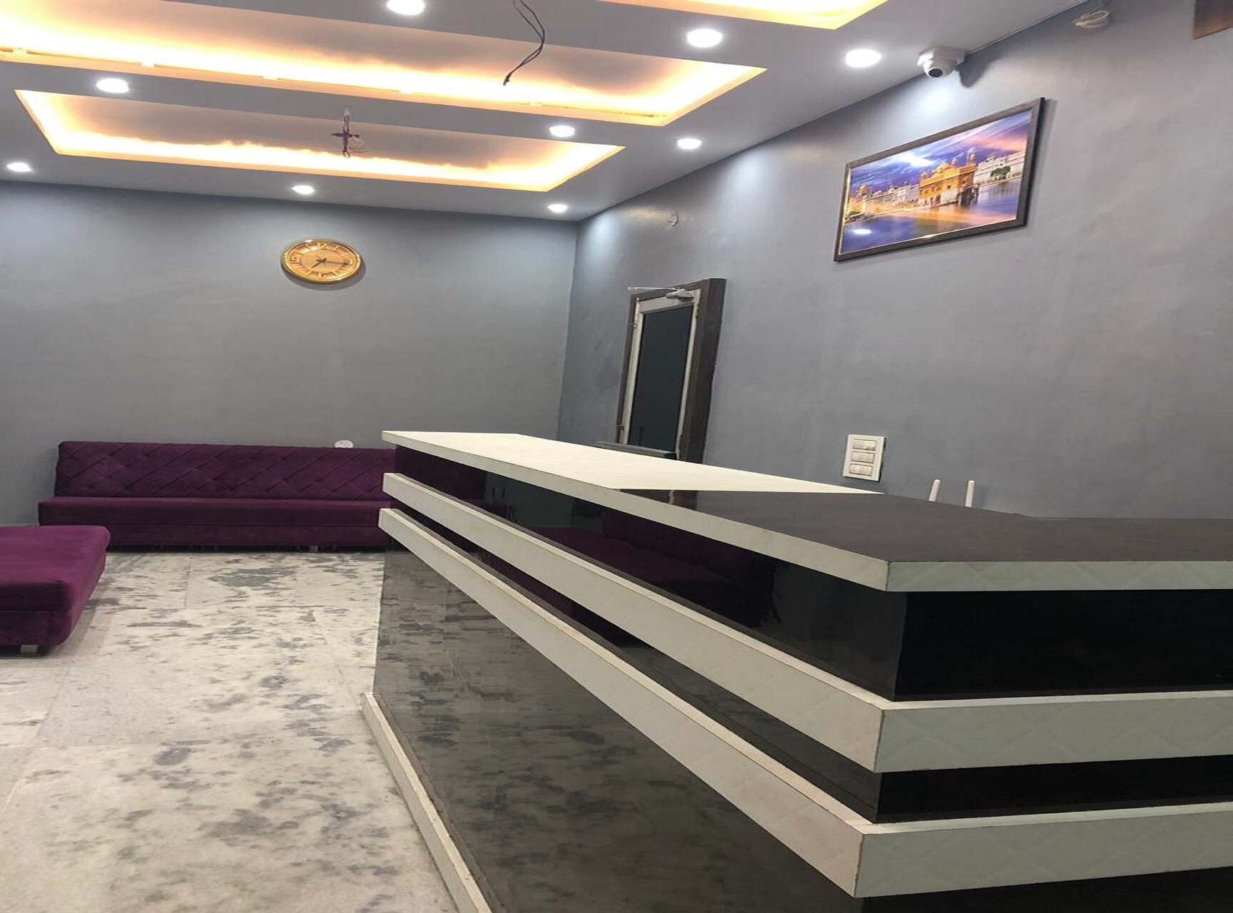 HOTEL RUNWAY