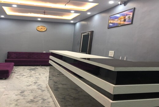 HOTEL RUNWAY