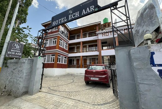 Hotel Ech Aar, Kargil