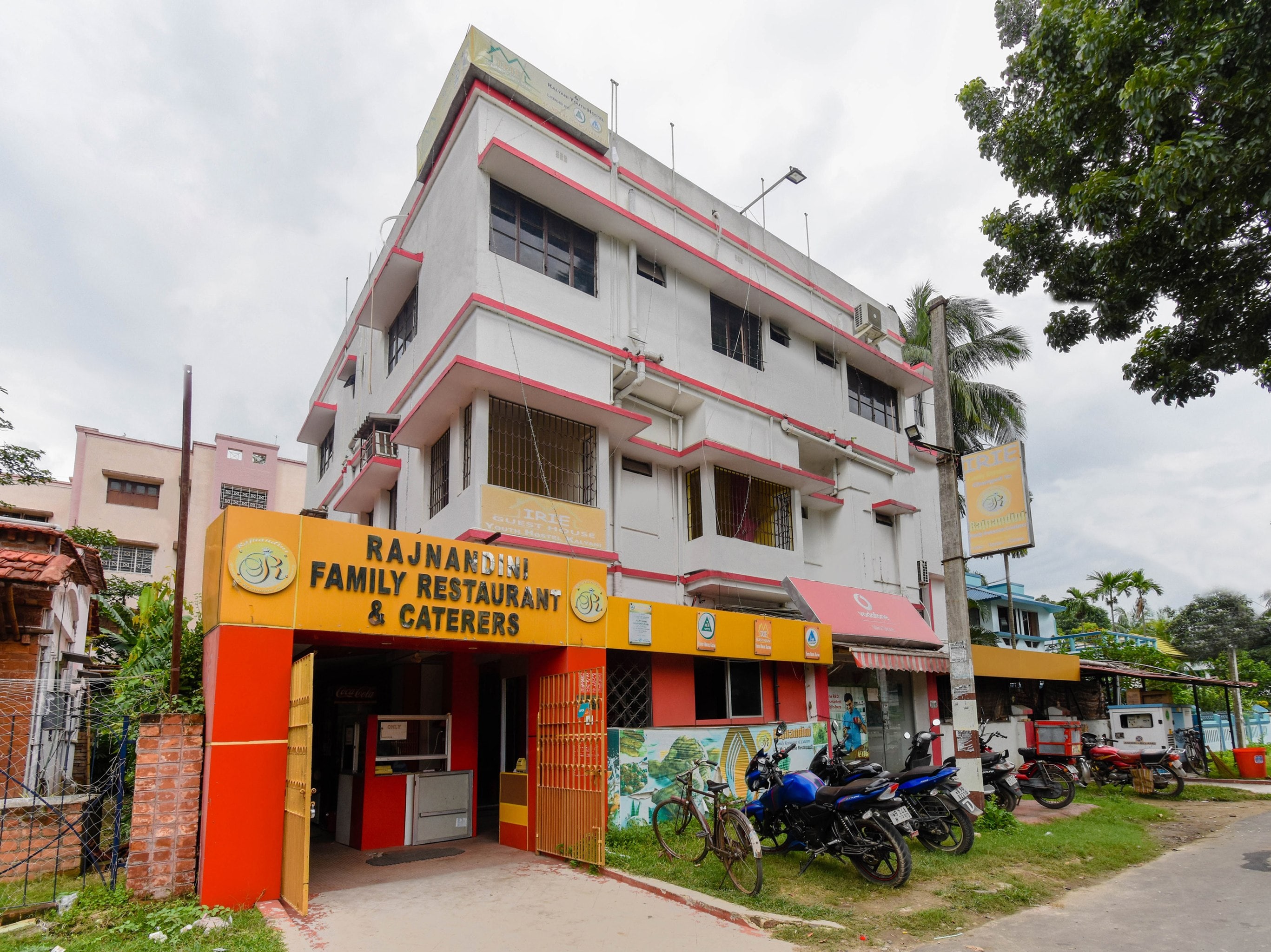 Irie Guest House